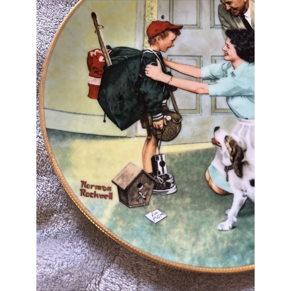 Norman Rockwell's limited-edition plate, 'Home From Camp.' - Picture 2 of 10